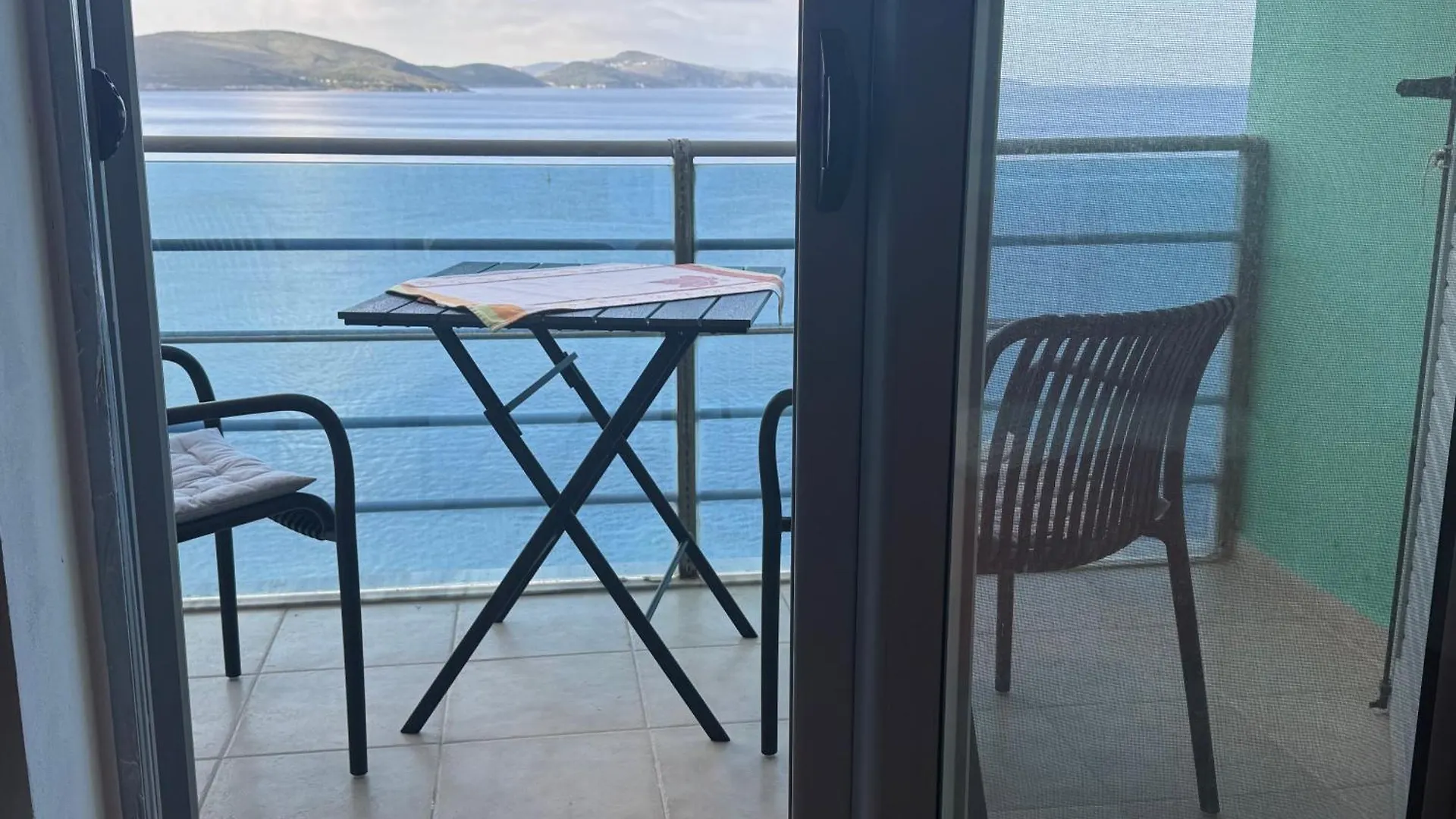 Joni Lägenhet Sarandë Albanien
